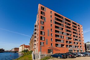 Frey Homes Waterlane Glamour &SPA