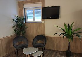 Guesthouse near Charles De Gaulle Airport