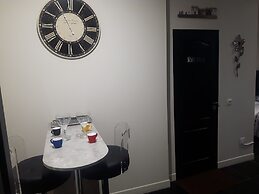 Guesthouse near Charles De Gaulle Airport