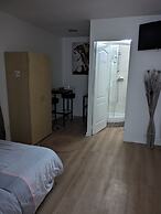 Guesthouse near Charles De Gaulle Airport