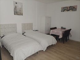 Guesthouse near Charles De Gaulle Airport
