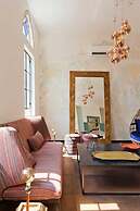 Designed Jaffa Haven with Rooftop by Sea N' Rent