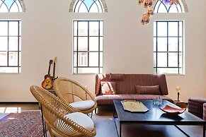 Designed Jaffa Haven with Rooftop by Sea N' Rent