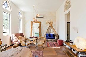 Designed Jaffa Haven with Rooftop by Sea N' Rent