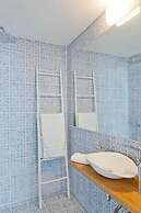 Designed Jaffa Haven with Rooftop by Sea N' Rent