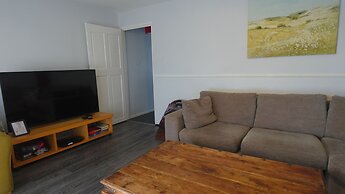 Chelsea House - Huku Kwetu