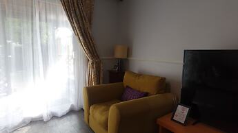 Chelsea House - Huku Kwetu