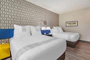 GLō Best Western Dawley Farms In Sioux Falls