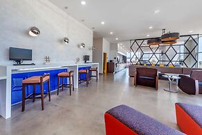 GLō Best Western Dawley Farms In Sioux Falls