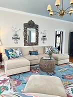 The Holly and Ivy Inn