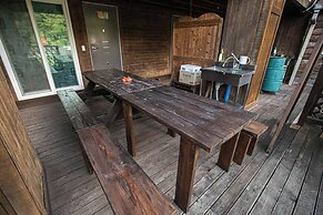 Jirisan 1 Night 2 Days Pension