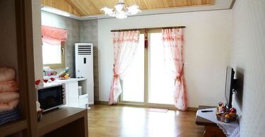 Jirisan 1 Night 2 Days Pension