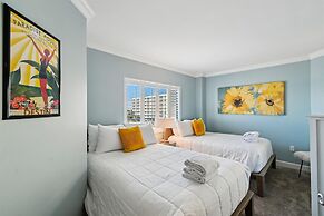 Inlet Reef 301 is an absolutely stunning 3 BR - completely remodeled G