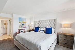 Inlet Reef 301 is an absolutely stunning 3 BR - completely remodeled G