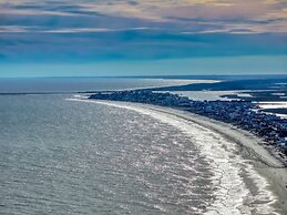 0401 Waters Edge Resort 3 Bedroom Condo by RedAwning