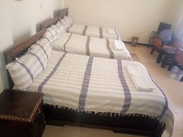 Honey Land Hotel