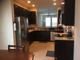 10 Beds! Modern House. Universal & Convention