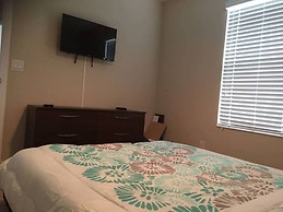 10 Beds! Modern House. Universal & Convention