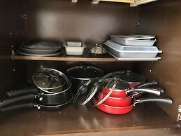 Tideview 166 · NEW Ultra Modern & Super Clean 3 Full Suites