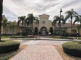 Tideview 166 · NEW Ultra Modern & Super Clean 3 Full Suites