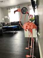 Tideview 166 · NEW Ultra Modern & Super Clean 3 Full Suites