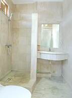 OYO 2548 Rasa Sayang Inn