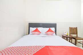 OYO 2836 Sekar Sari Residence