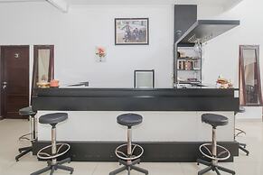 OYO 2836 Sekar Sari Residence