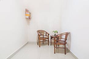 OYO 2836 Sekar Sari Residence