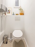 Edgar Suites Spacious Apartment Martyrs