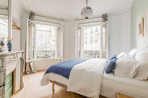 Edgar Suites Spacious Apartment Martyrs