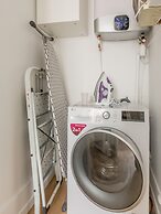 Edgar Suites Spacious Apartment Martyrs