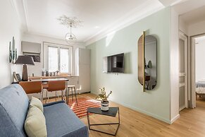 Edgar Suites Spacious Apartment Martyrs