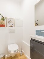 Edgar Suites Spacious Apartment Martyrs