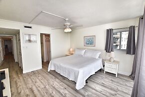 0301 Waters Edge Resort 3 Bedroom Condo by RedAwning