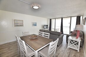 0301 Waters Edge Resort 3 Bedroom Condo by RedAwning