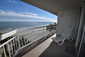 0301 Waters Edge Resort 3 Bedroom Condo by RedAwning