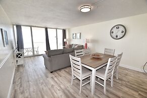 0301 Waters Edge Resort 3 Bedroom Condo by RedAwning