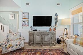 1345 Laurel Grove 3 Bedroom Home by RedAwning