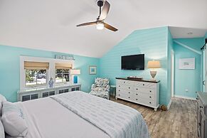 1345 Laurel Grove 3 Bedroom Home by RedAwning