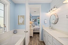 1345 Laurel Grove 3 Bedroom Home by RedAwning