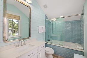 1345 Laurel Grove 3 Bedroom Home by RedAwning