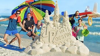 1345 Laurel Grove 3 Bedroom Home by RedAwning