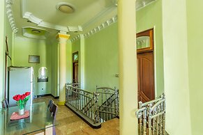 OYO 2848 Senaz Guesthouse