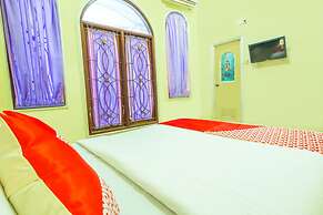 OYO 2848 Senaz Guesthouse