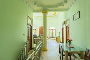 OYO 2848 Senaz Guesthouse