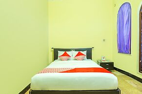 OYO 2848 Senaz Guesthouse