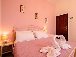 Casa Mafalda - Rooms, Friends and More - Affittacamere, Guest House