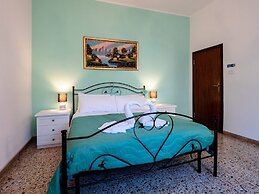 Casa Mafalda - Rooms, Friends and More - Affittacamere, Guest House