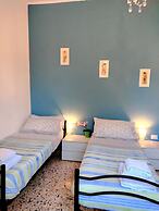Casa Mafalda - Rooms, Friends and More - Affittacamere, Guest House
